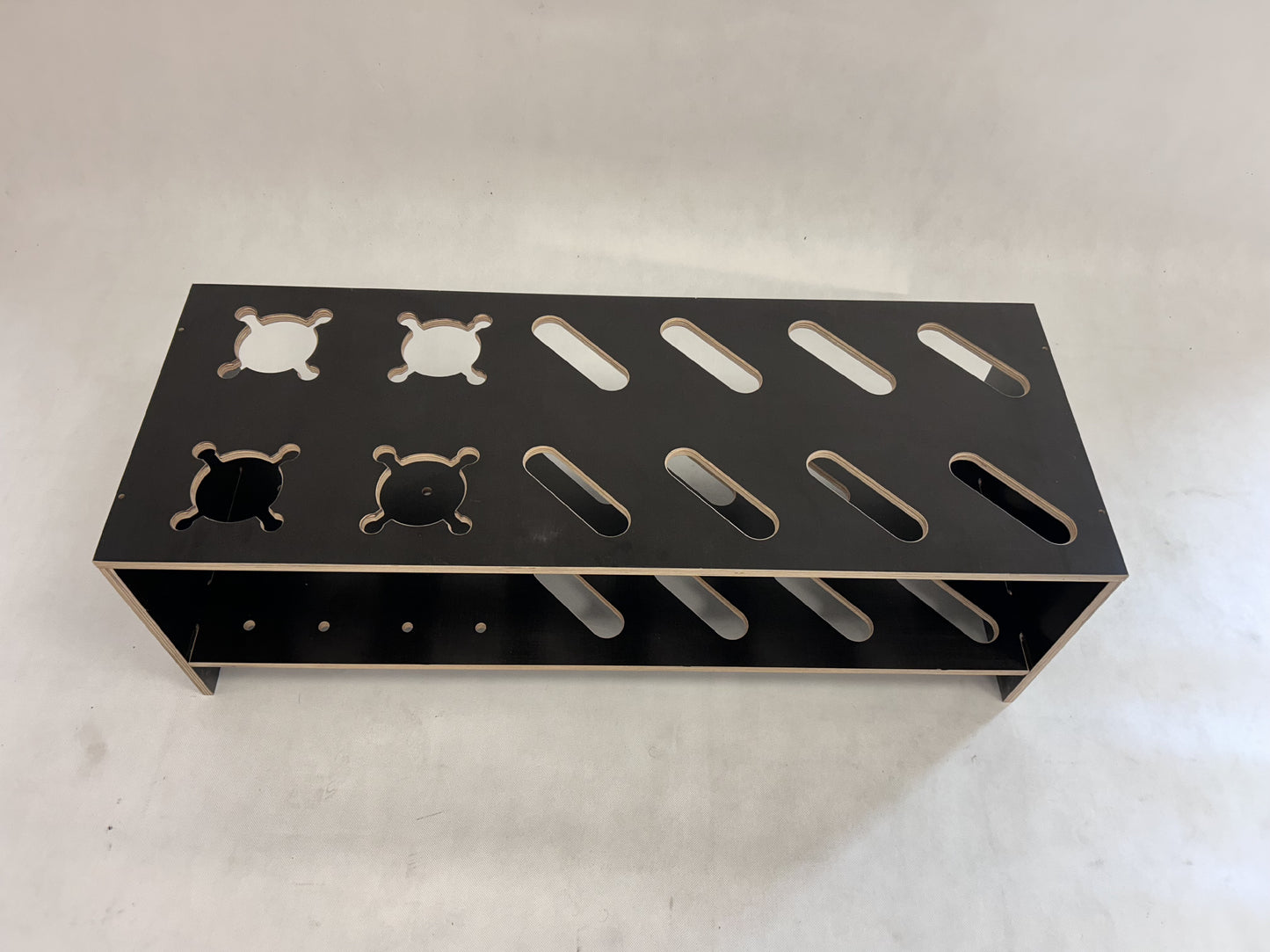 Kombineret træstativ til ski og stave