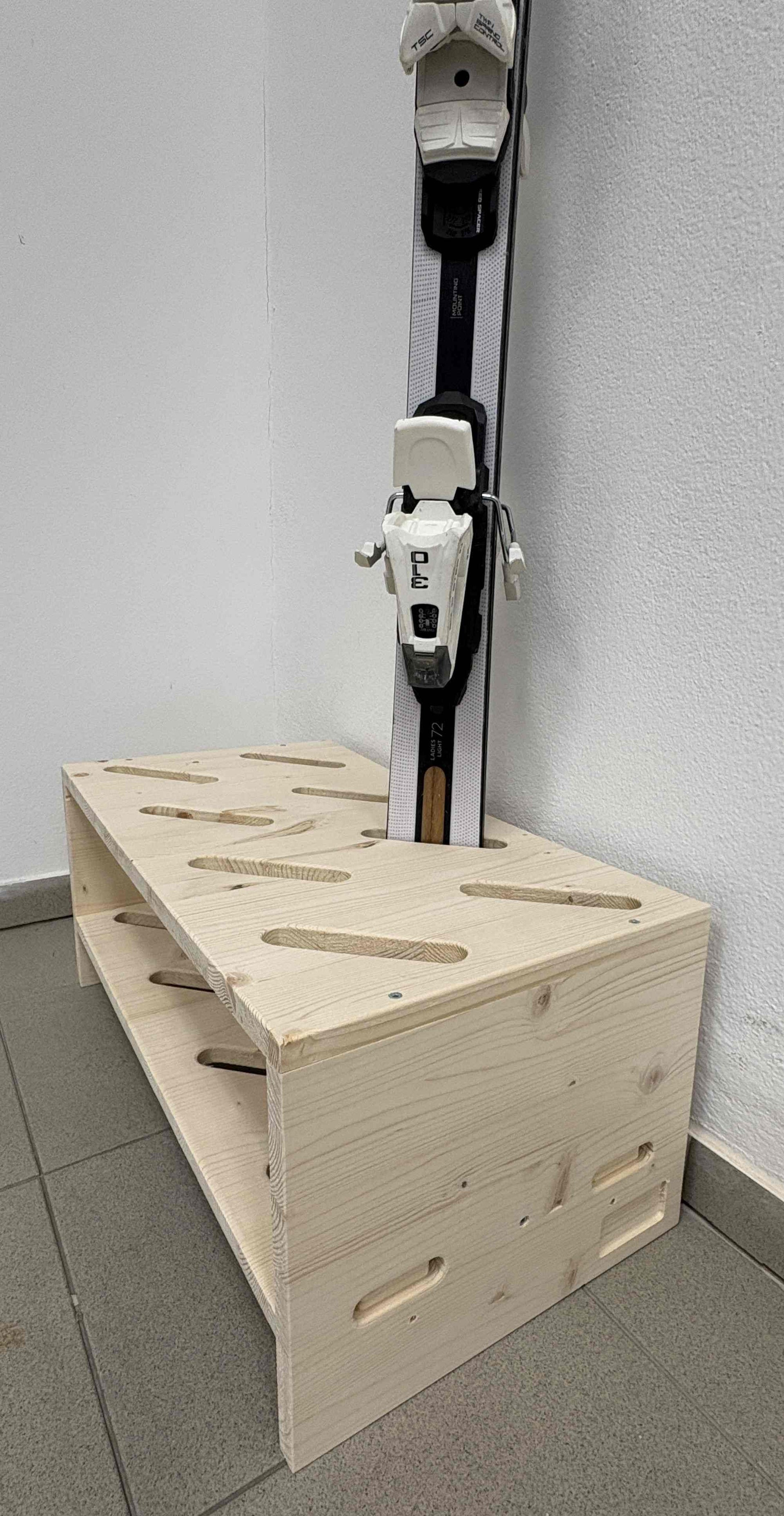 Træ-skistativ – 8 par, 61 x 33 cm - Naturfarve