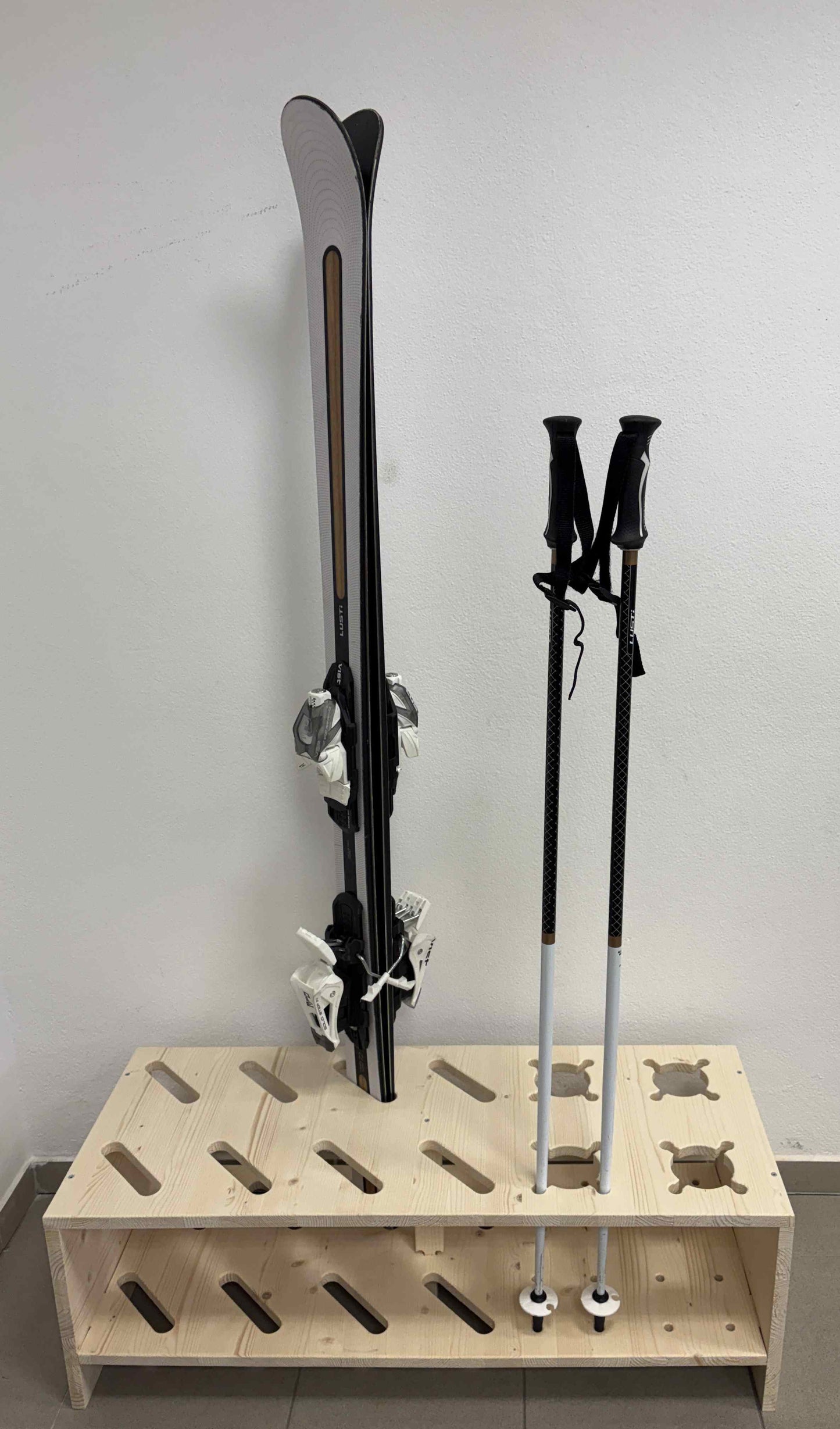 Træ-skistativ – 8 par, 61 x 33 cm - Naturfarve