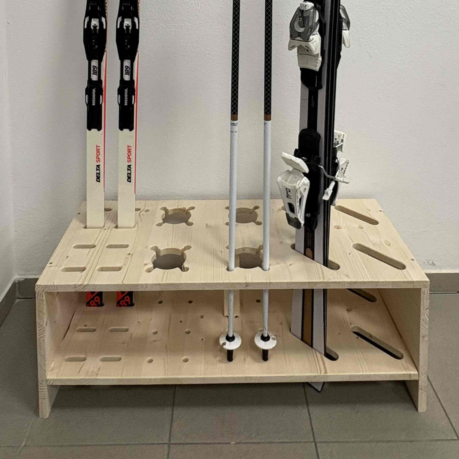 Kombineret træstativ til ski, langrendsski og stave - Naturfarve